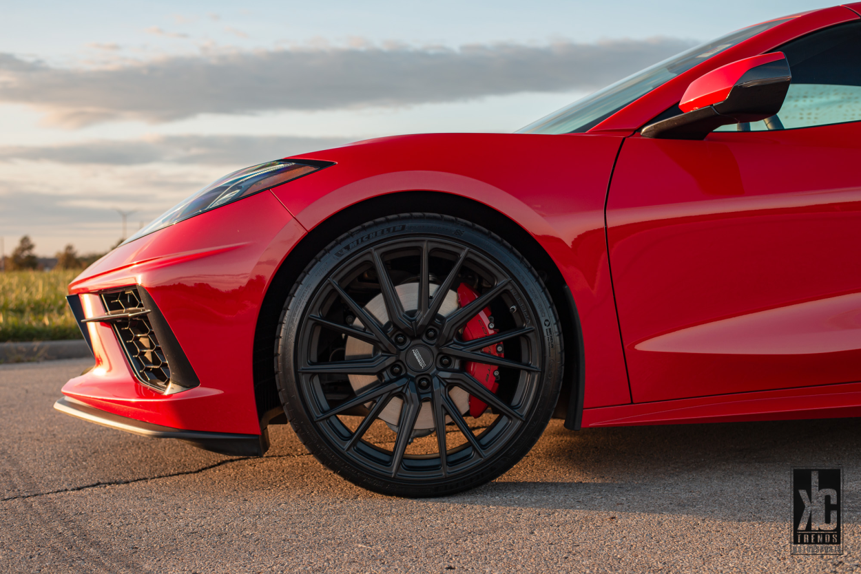 Chevrolet Corvette C8 Vossen HF-4T hjul 20x9 foran 21x12 bak