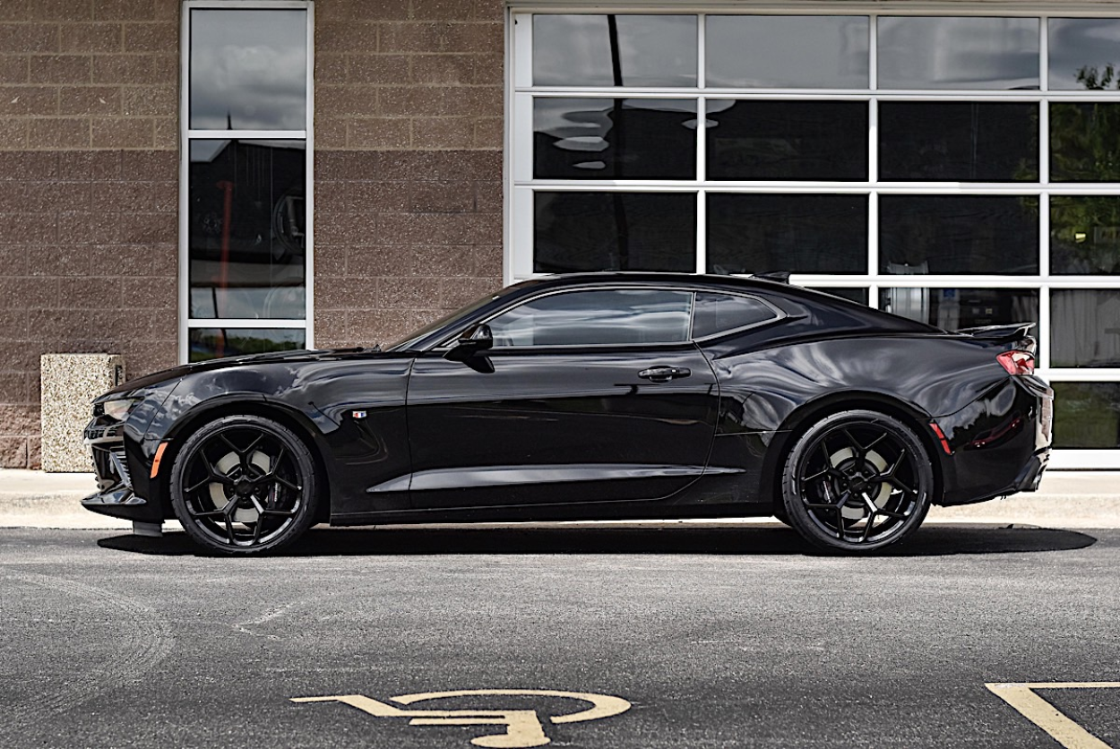 Chevrolet Camaro 2018 Cerchi 20