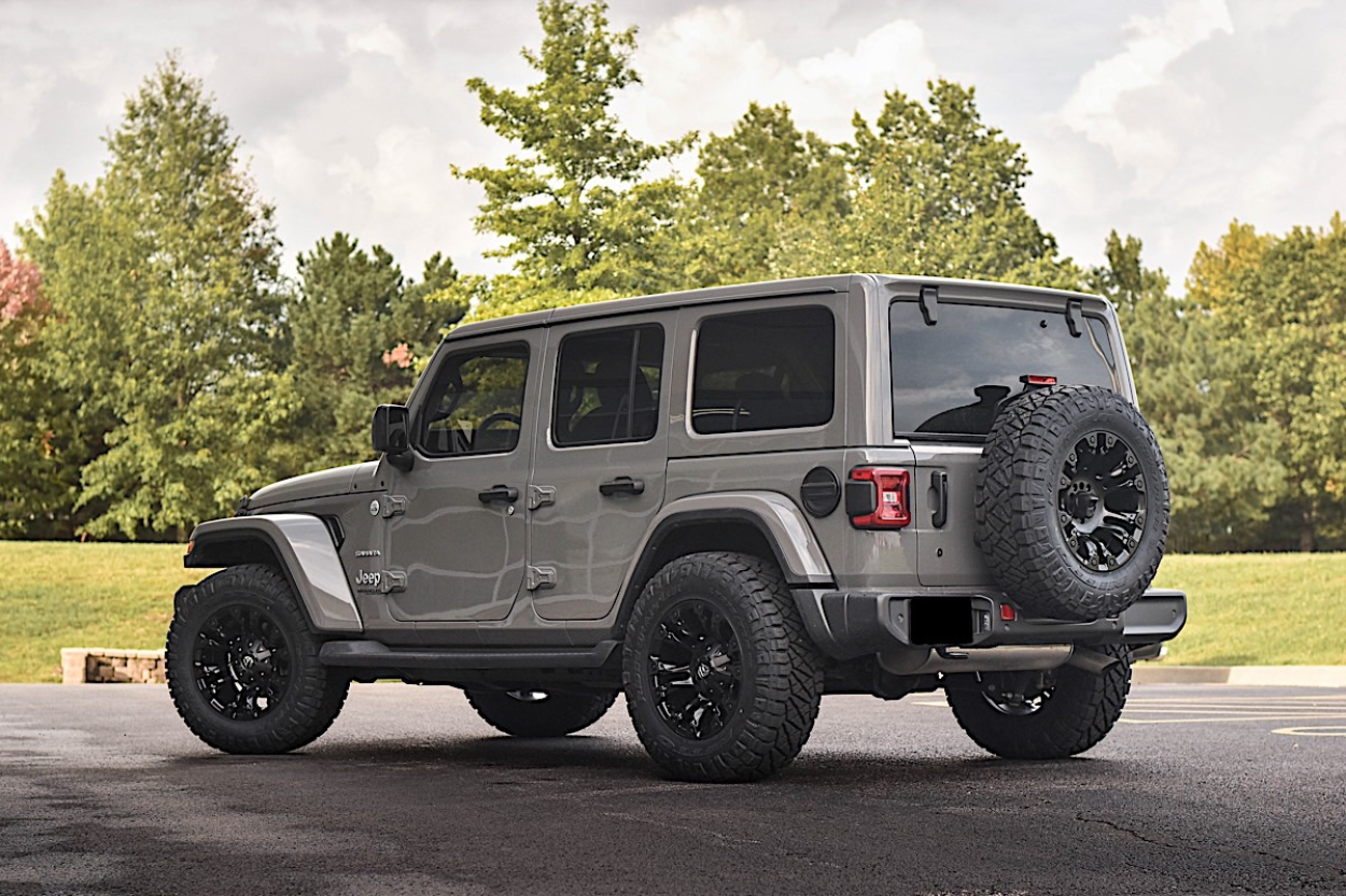 Jeep Wrangler JL Cerchi Fuel Vapor 18