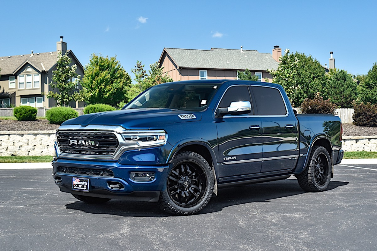 Ram 1500 Dt Cerchi Fuel Sledge 22x10 Et 10