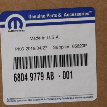 68049779AB Mopar (BUMPER STEP)