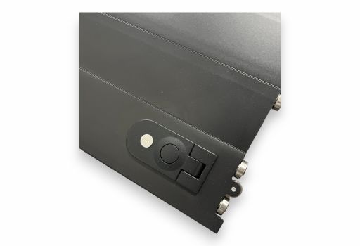 OTRB881500 Off Trucks (Tonneau Cover 1,70 m Rouleau manuel)