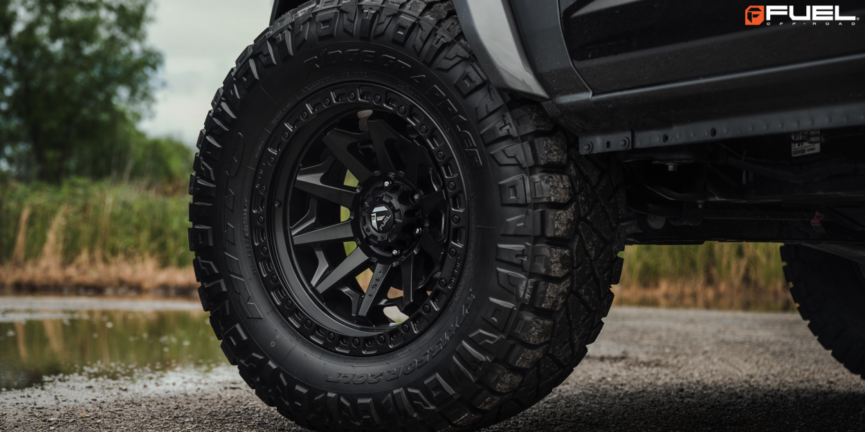 Ford Bronco 2022 con cerchi Fuel Covert da 20 pollici