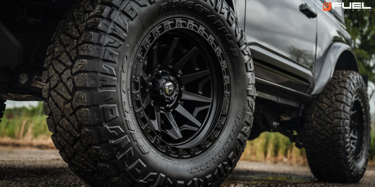 Ford Bronco 2022 con cerchi Fuel Covert da 20 pollici