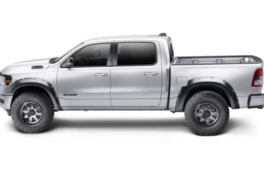 50924-02 Bushwacker (Pocket Style Fender Flares)