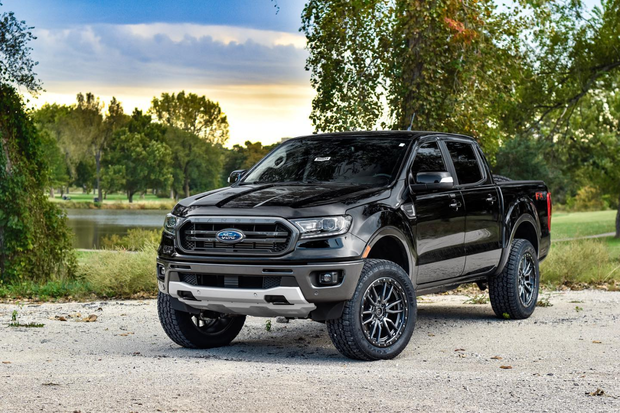 Ford Ranger T8 with Fuel Rebel Anthracite Rims and Booster Kit