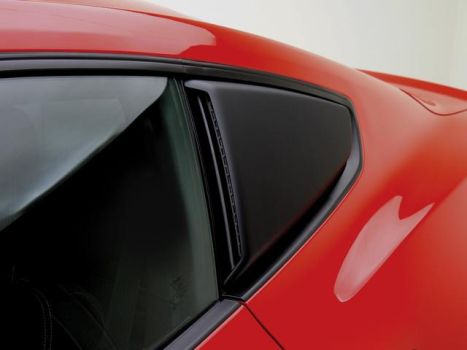 VHR3Z63280B10AF Ford (Side Quarter Window Scoop - Absolute Black)
