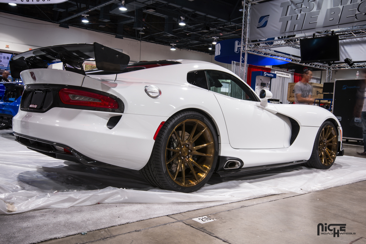 Dodge Viper Nischenfelgen Vicenza