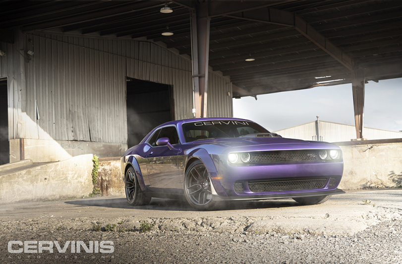 Dodge Challenger R/T with body kit Demon style e Wide Body
