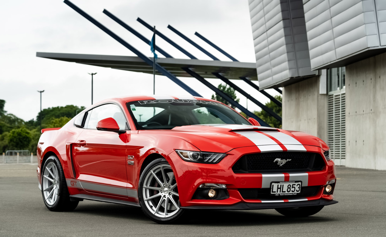 Ford Mustang Coupe mit Tsw Bathurst-Felgen