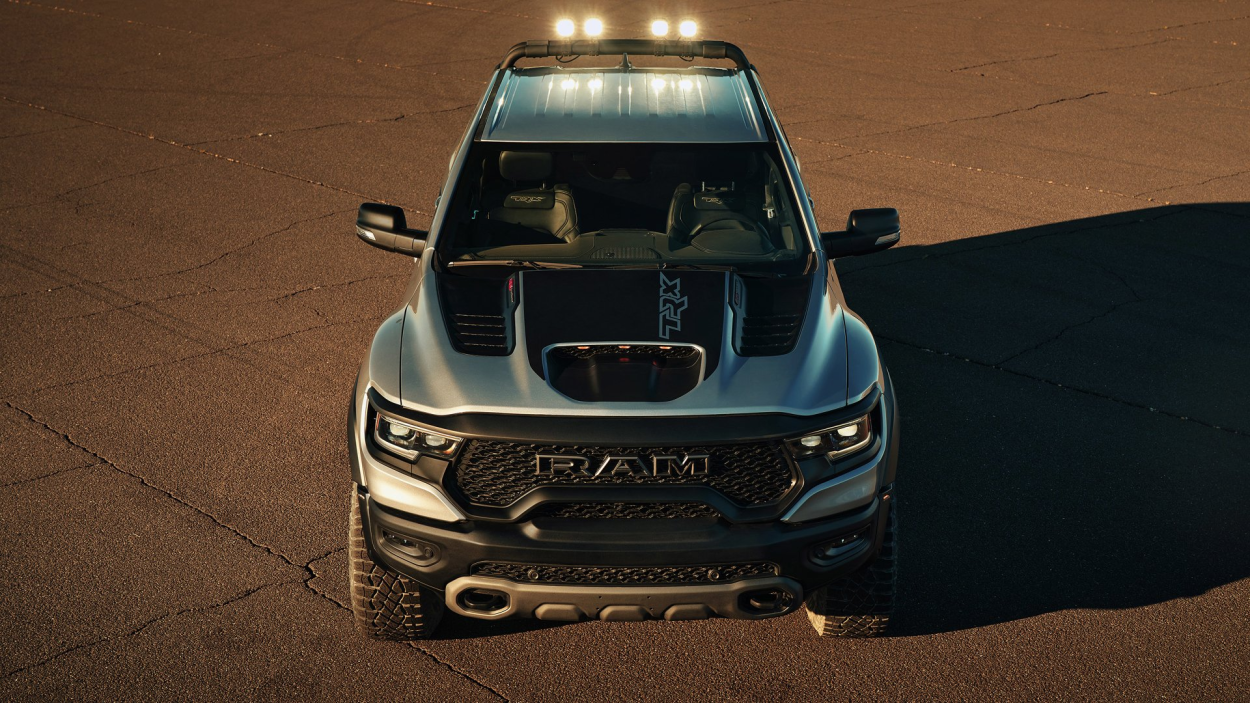 Ram TRX mit Bausatz luci Offroad Mopar