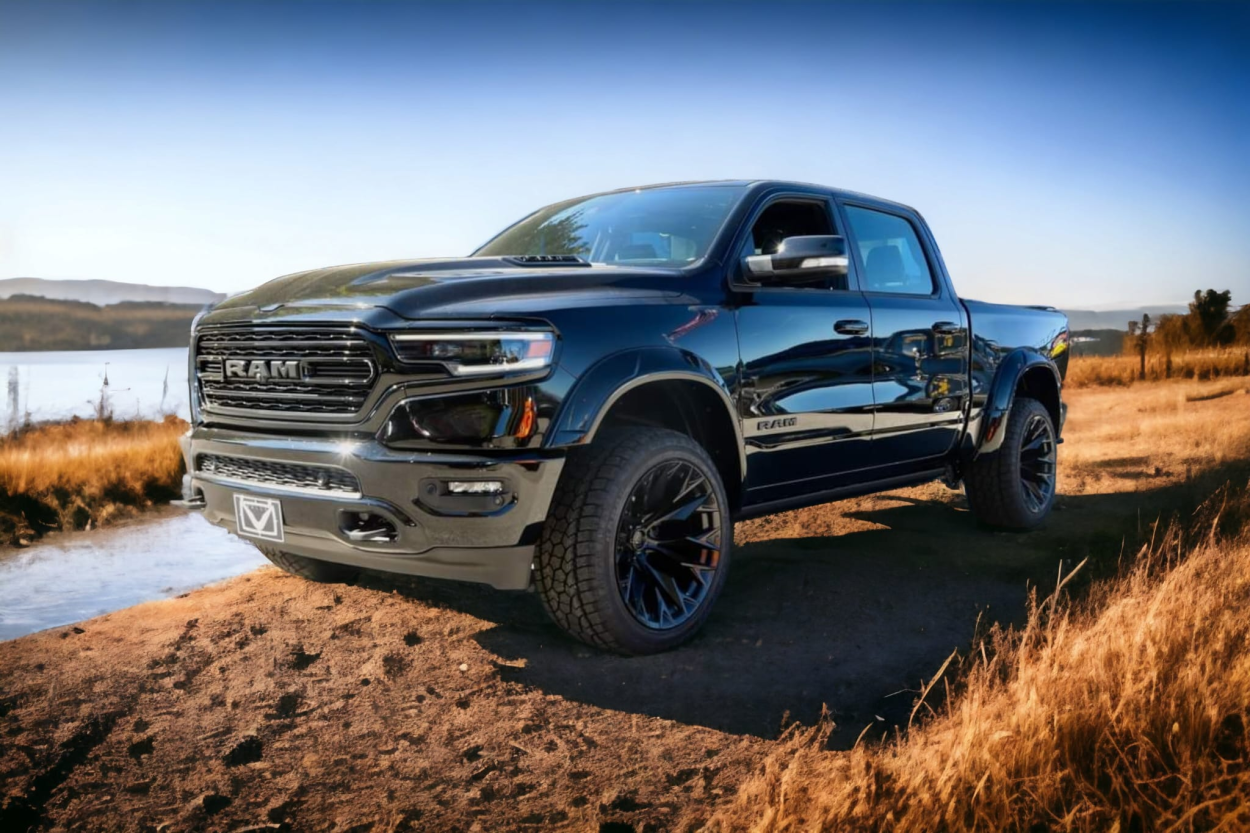 Ram 1500 DT Limited Night Edition 2 Step Cerchi Fuel Flame Neri by Vallistore