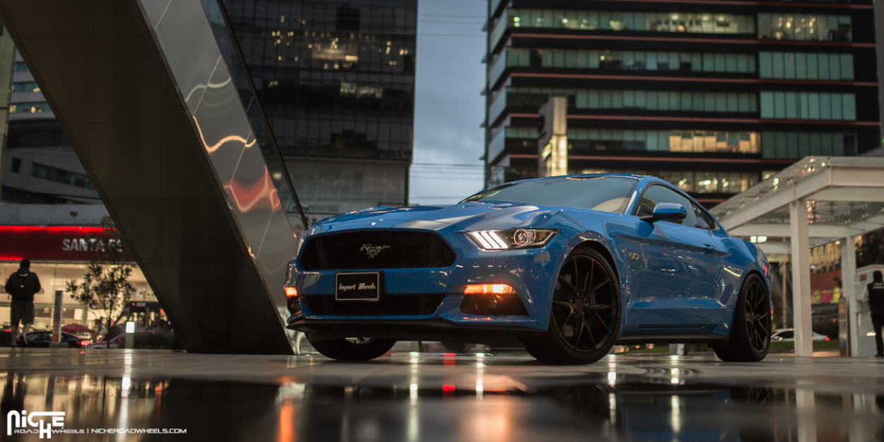 Ford Mustang 2015 GT with Misano Rims