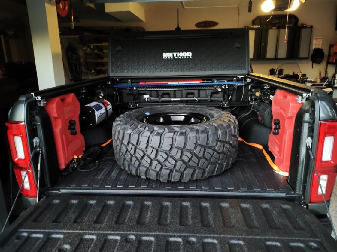 Ford Ranger T8 med Rough Country-skjermbeskyttere og 3,5-tommers løftesett