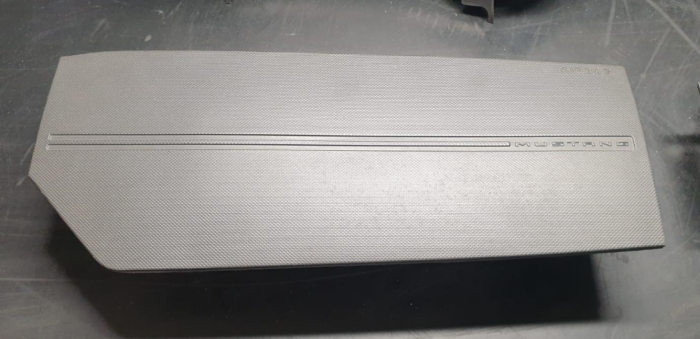 AR3Z5804338AA Ford (COVER)