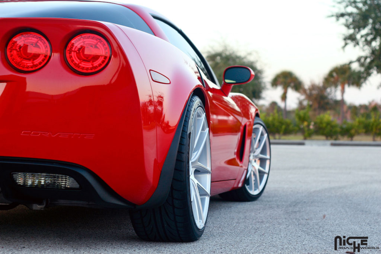 Jantes Chevrolet Corvette C6 Niche Targa