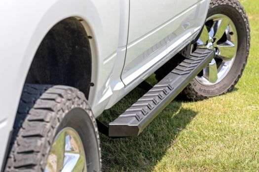41003 Rough Country (BA2 RUNNING BOARD | SIDE STEP BARS | RAM 1500 (09-18)/2500 (10-22))