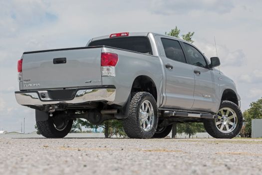 76871 Rough Country (3.5 INCH LIFT KIT | N3 STRUTS/V2 | TOYOTA TUNDRA 2WD/4WD (07-21))