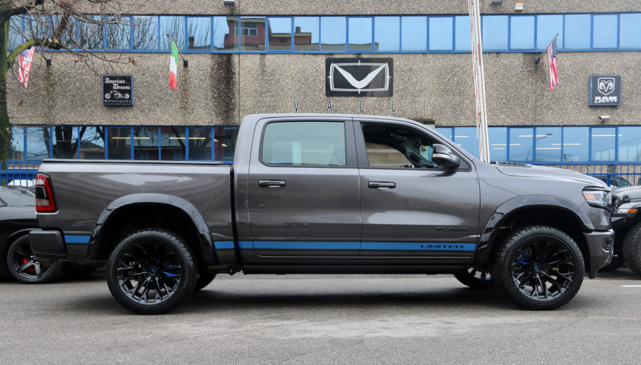 Ram 1500 DT Limited Night Edition Cerchi Fuel Flame Neri by Vallistore