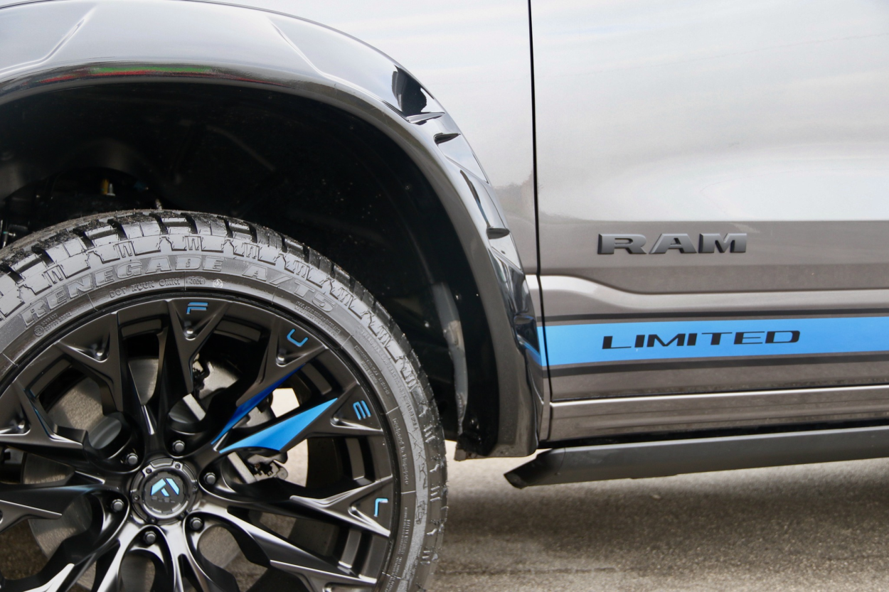 Ram 1500 DT Limited Night Edition Cerchi Fuel Flame Neri by Vallistore