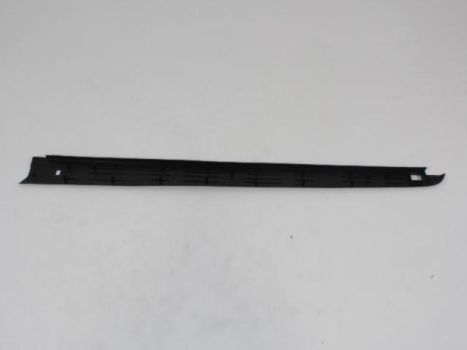 68375098AA Mopar (CAP BED RAIL RH)