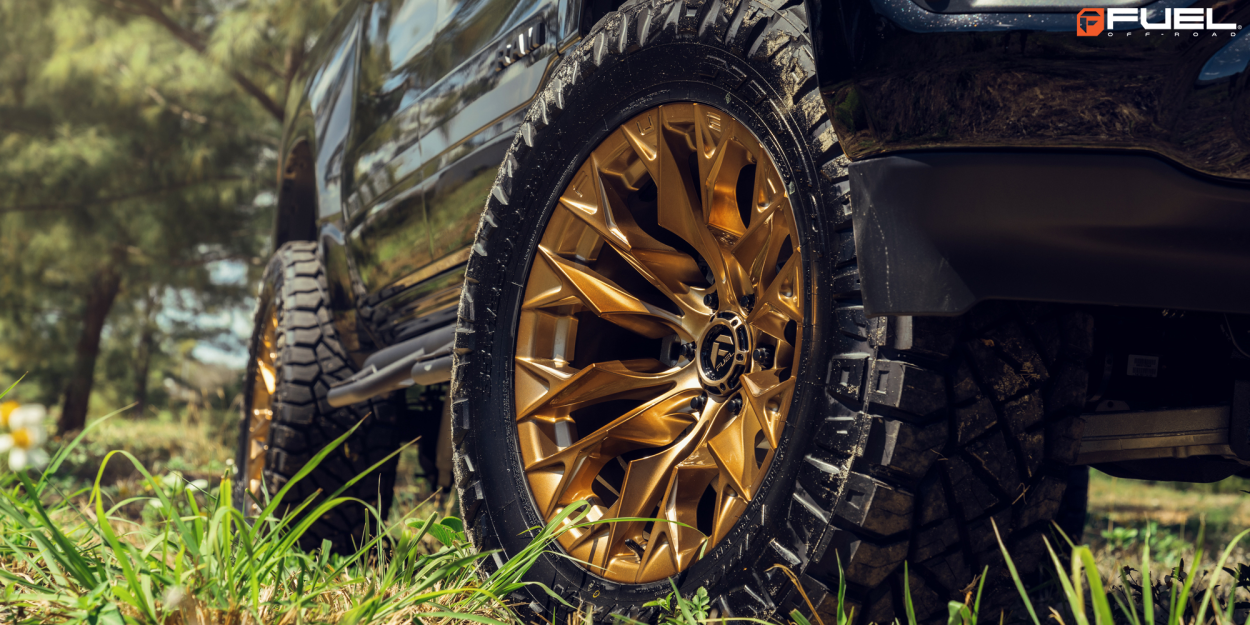 Ram 1500 DT-felger Komplett guide til drivstoffflammefelger til RAM 1500 DT: Valg, størrelser og beregning av forskyvning