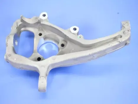 68044703AD Mopar (KNUCKLE STEERING FRONT LH)