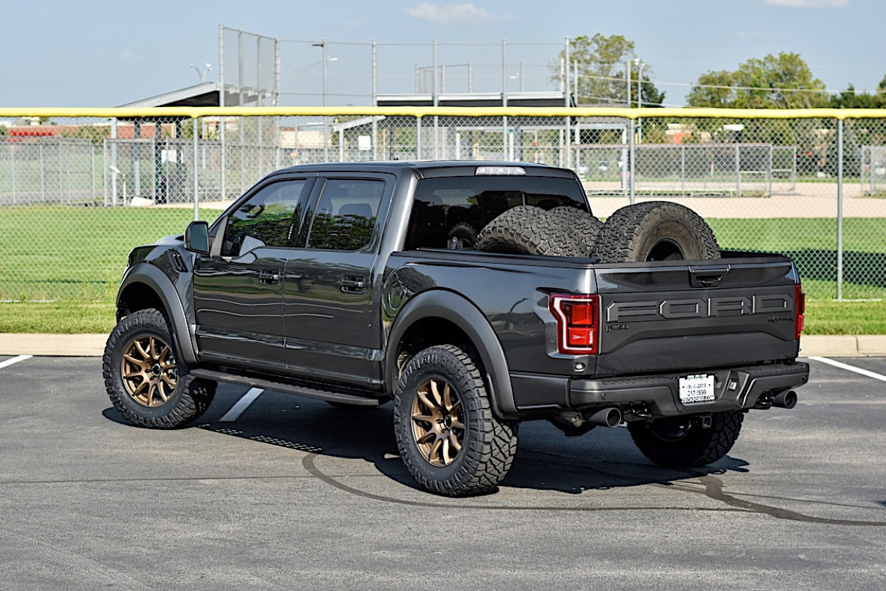Ford F150 Raptor Cerchi RAYS Gram Lights 57 Trans-X