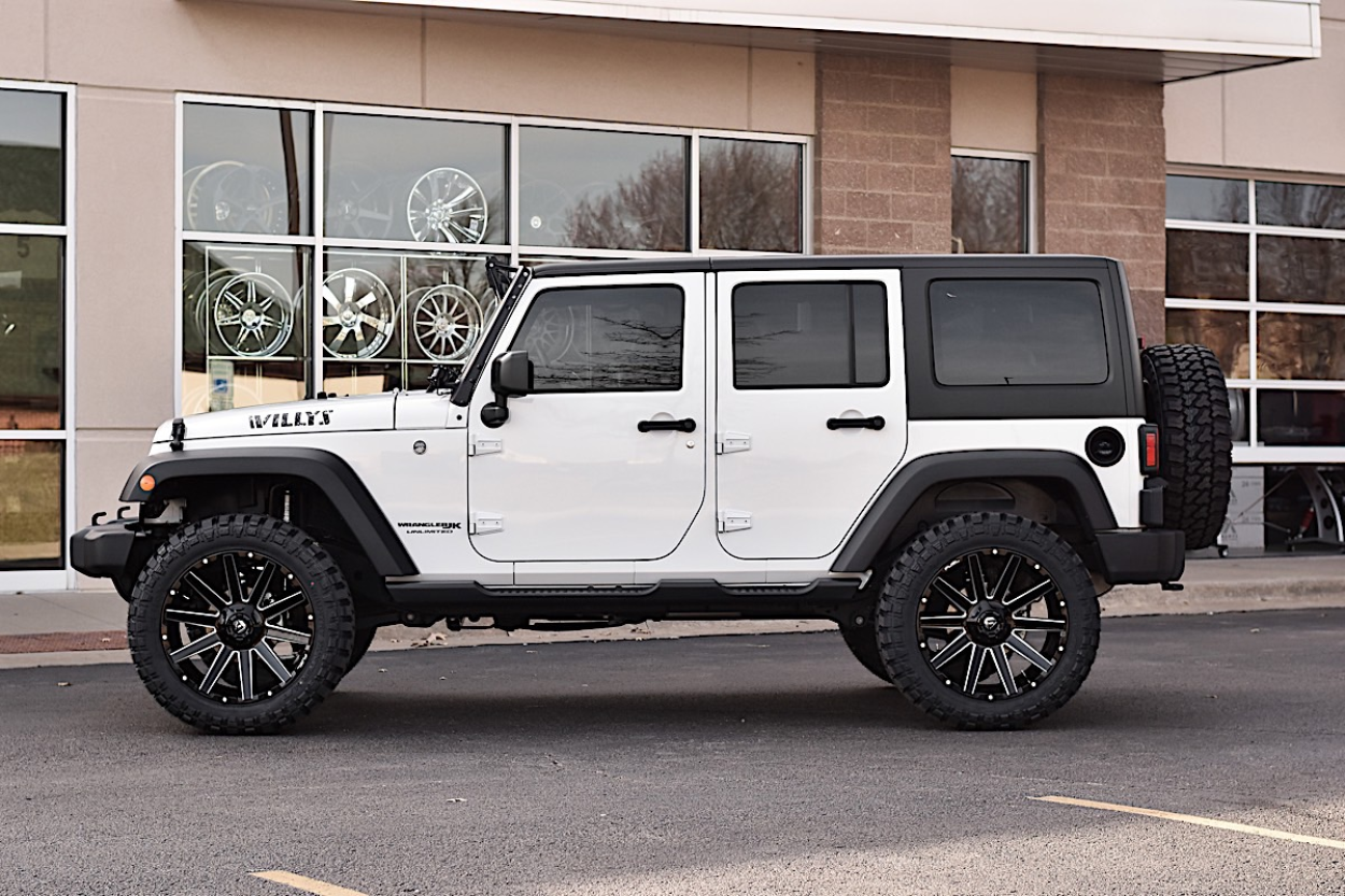 Jeep Wrangler JK with 22