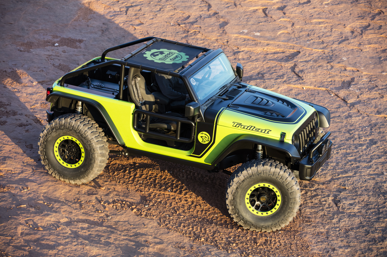 Jeep Wrangler JK con cofano TrailCat