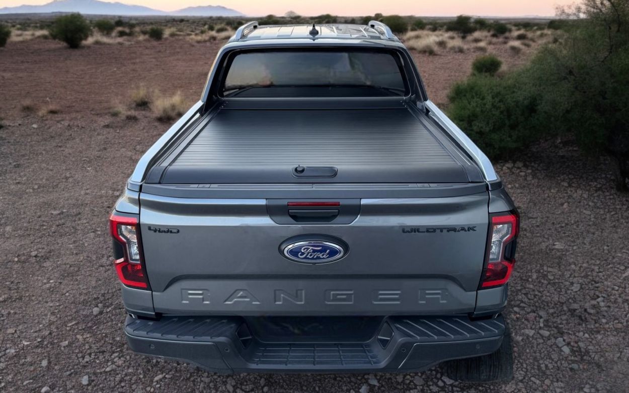 Ford Ranger Wildtrak T9 with roller shutter cover: power, protection and design