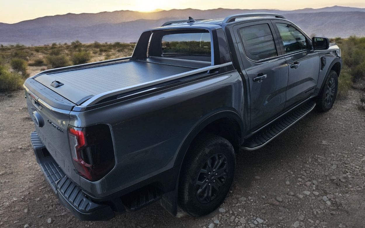Ford Ranger Wildtrak T9 with roller shutter cover: power, protection and design