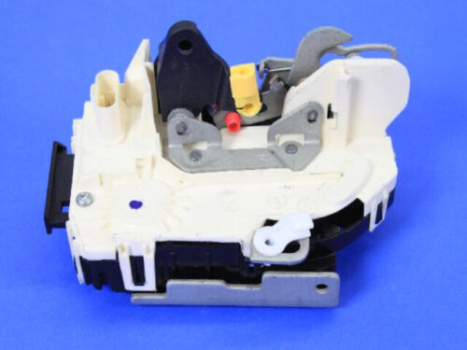 68079090AA Mopar (LATCH REAR DOOR RH)